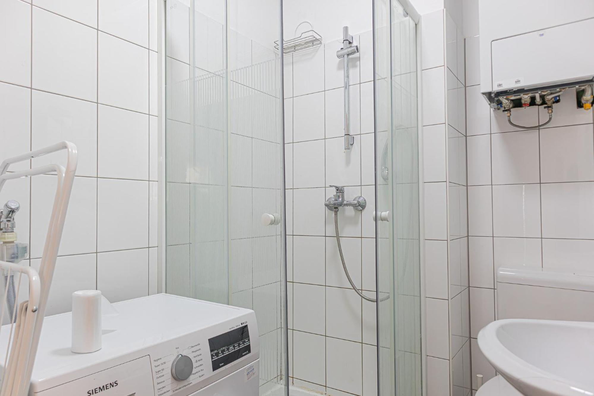 Spacious 2Br Apt Great Location - Near Schoenbrunn Viena Exterior foto